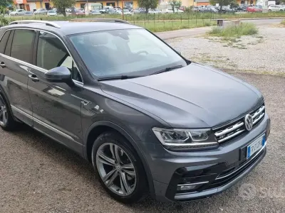 Usata VW Tiguan R-line 150 CV (110 kW) 2018 Grigio SUV