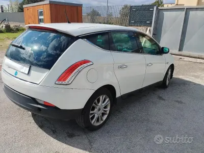 Usata Lancia Delta 2009 Bianco Utilitaria