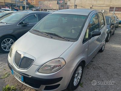Usata Lancia Musa 69 CV (50 kW) 2006 Grigio Monovolume
