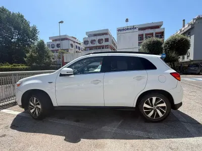 Usata Mitsubishi ASX Intense 116 CV (85 kW) 2015 Bianco SUV