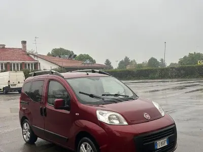 Usata Fiat Qubo Trekking 77 CV (56 kW) 2016 Rosso Monovolume