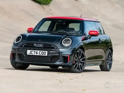 Usata Mini John Cooper Works 178 CV (130 kW) 2022 Verde Utilitaria