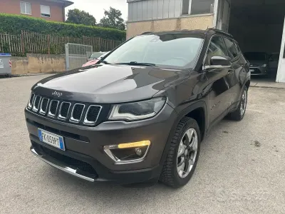 Usata Jeep Compass Limited 140 CV (102 kW) 2017 Grigio SUV