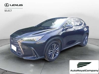 Usata Lexus NX300h Luxury Line 243 CV (178 kW) 2022 Nero SUV