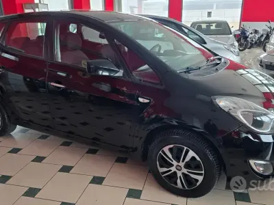 Usata Hyundai ix20 Comfort 77 CV (56 kW) 2011 Nero Utilitaria