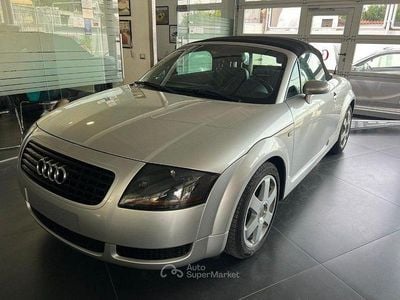 Usata Audi TT Roadster 180 CV (132 kW) 2002 Argento Cabrio