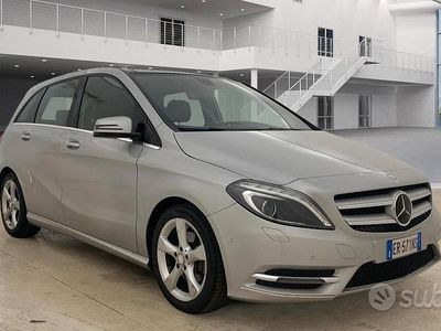 Mercedes B200