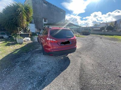 Usata Ford Focus Titanium 2012 Rosso Station wagon