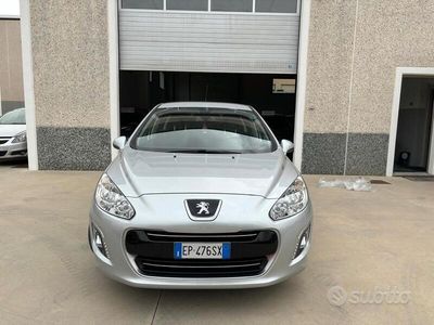 Grigio Usata 2013 Peugeot 308 Sport Utilitaria | 10.900 € (Buon prezzo)