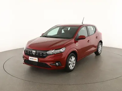Usata Dacia Sandero Comfort 91 CV (66 kW) 2022 Rosso Utilitaria