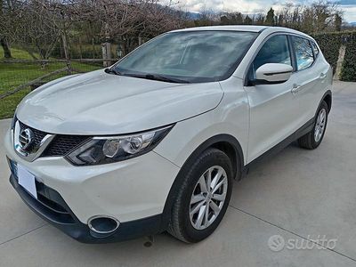 Usata Nissan Qashqai 110 CV (80 kW) 2016 Bianco SUV