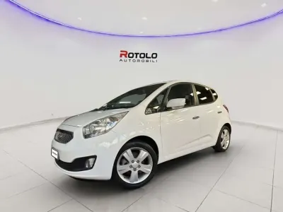 Usata Kia Venga 124 CV (91 kW) 2011 Bianco Utilitaria