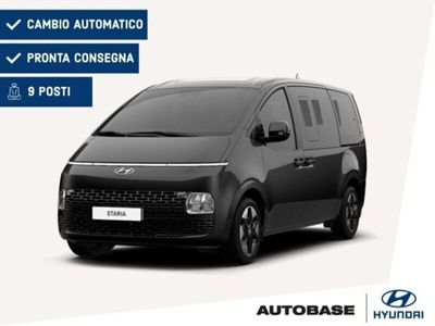 usata Hyundai Staria 2.2 AT 2WD 9 posti nuova a Brescia