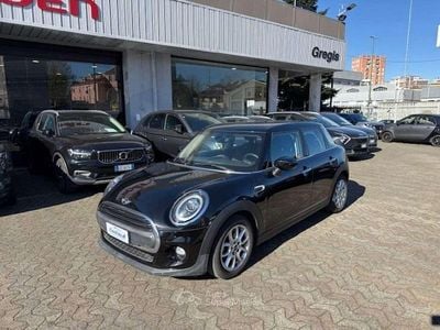 Usata Mini ONE 75 CV (55 kW) 2019 Nero Utilitaria