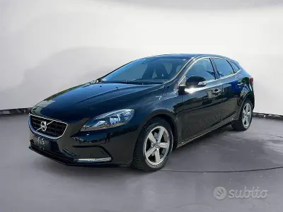 Usata Volvo V40 Summum 2014 Nero Berlina