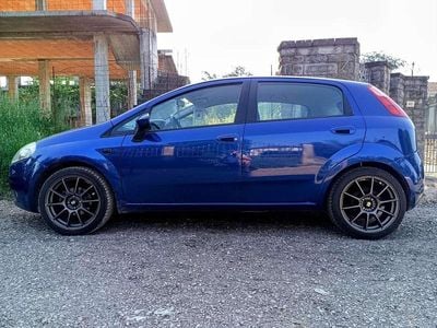 Usata Fiat Grande Punto 75 CV (55 kW) 2006 Blu Utilitaria