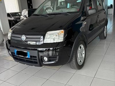 Usata Fiat Panda 4x4 Climbing 60 CV (44 kW) 2006 Nero Utilitaria