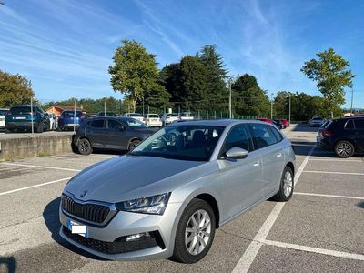 Usata Skoda Scala Ambition 110 CV (80 kW) 2020 Argento(met.) Utilitaria
