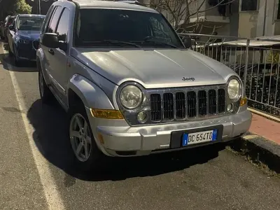 Usado Jeep Cherokee Limited 163 CV (119 kW) 2006 SUV