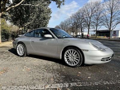 Porsche 911 Carrera