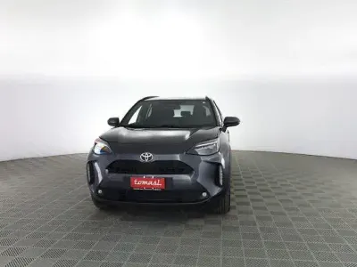 Usata Toyota Yaris Trend 92 CV (67 kW) 2025 Grigio Utilitaria