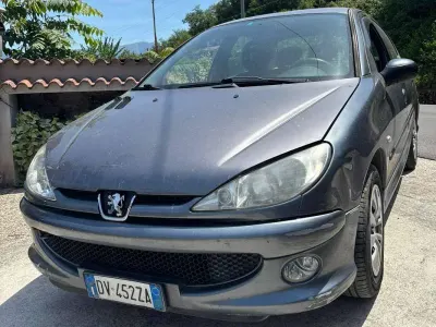 Usata Peugeot 206 68 CV (50 kW) 2009 Grigio Berlina