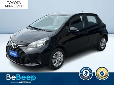 Usata Toyota Yaris Lounge 69 CV (50 kW) 2016 Nero metallizzato Berlina