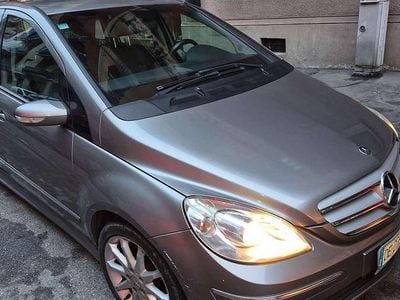 Usata Mercedes B180 109 CV (80 kW) 2007 Monovolume