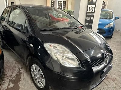 Usata Toyota Yaris 69 CV (50 kW) 2009 Nero Utilitaria