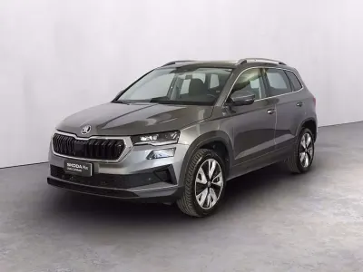 Usata Skoda Karoq Style 150 CV (110 kW) 2023 Grigio graphite metallizzato SUV
