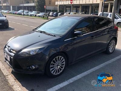 Usata Ford Focus Titanium 115 CV (84 kW) 2012 Blu Berlina