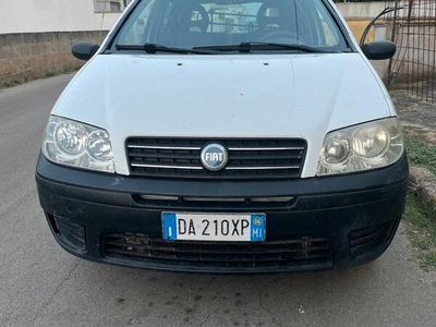 usata Fiat Punto Punto 1.2 3 porte Active