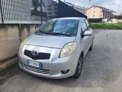 usata Toyota Yaris 1.4 tdi D-4D cat 5 porte '03