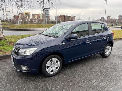 Usata Dacia Sandero 75 CV (55 kW) 2017 Blu Utilitaria