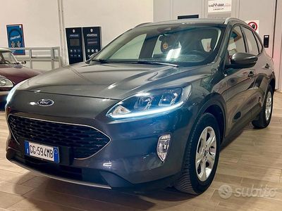 Usata Ford Kuga ST-Line 120 CV (88 kW) 2022 Grigio SUV