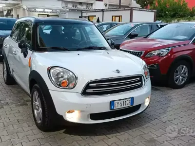 Usata Mini Cooper D Countryman 111 CV (81 kW) 2015 Bianco SUV