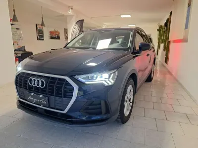 Usata Audi Q3 Business 150 CV (110 kW) 2020 Blu/azzurro SUV