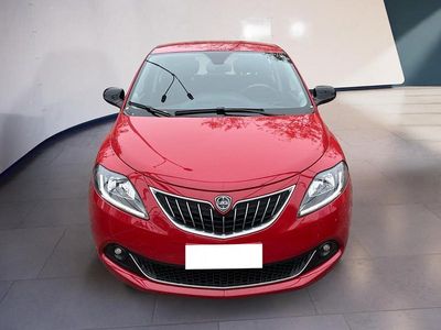 Usata Lancia Ypsilon Gold 70 CV (51 kW) 2022 Rosso Utilitaria