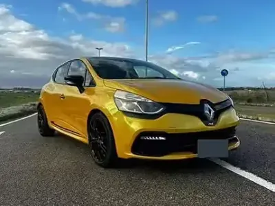 Usata Renault Clio IV R.S. 200 CV (147 kW) 2013 Giallo Berlina