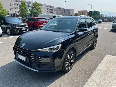 Usata MG ZS Luxury 197 CV (144 kW) 2025 Nero SUV