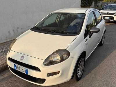 Usata 2014 Fiat Grande Punto Young Utilitaria | 3500 € (Buon prezzo)