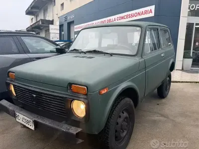 Usata Lada niva 75 CV (55 kW) 1991 Verde SUV