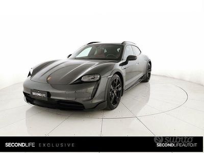 Usata Porsche Taycan 4 Cross Turismo Cross Turismo 300 kW (408 CV) 2023 Nero Station wagon