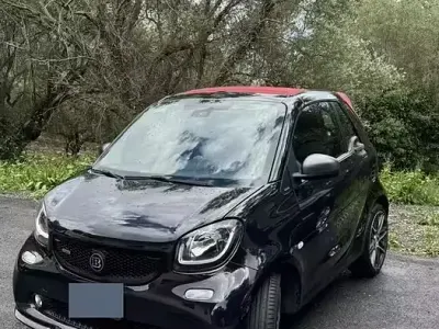 Usata Smart ForTwo Cabrio Brabus 109 CV (80 kW) 2017 Nero Cabrio