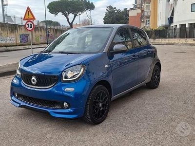 Occasion Smart ForFour Brabus 90 ch (66 kW) 2019 Bleue Citadine