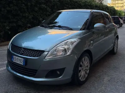 Usata Suzuki Swift 94 CV (69 kW) 2010 Blu/azzurro Utilitaria