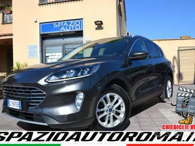 Usata Ford Kuga Titanium 120 CV (88 kW) 2024 Grigio SUV