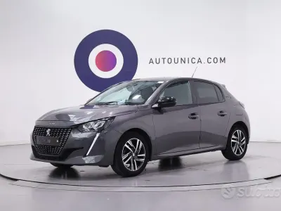 Usata Peugeot 208 Style 75 CV (55 kW) 2023 Grigio Utilitaria