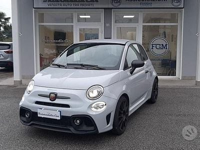 Usata Abarth 695 180 CV (132 kW) 2024 Grigio Utilitaria