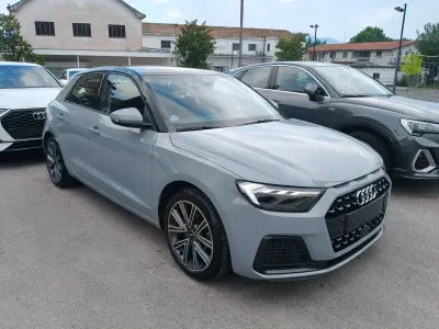 Usata Audi A1 Sportback Ambiente 95 CV (69 kW) 2025 Grigio Utilitaria